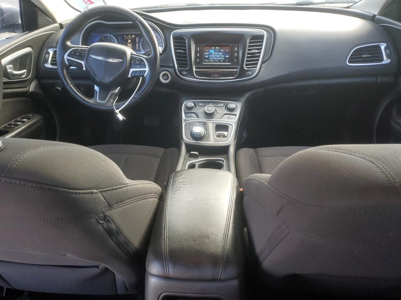2015 Chrysler 200 - Image 8