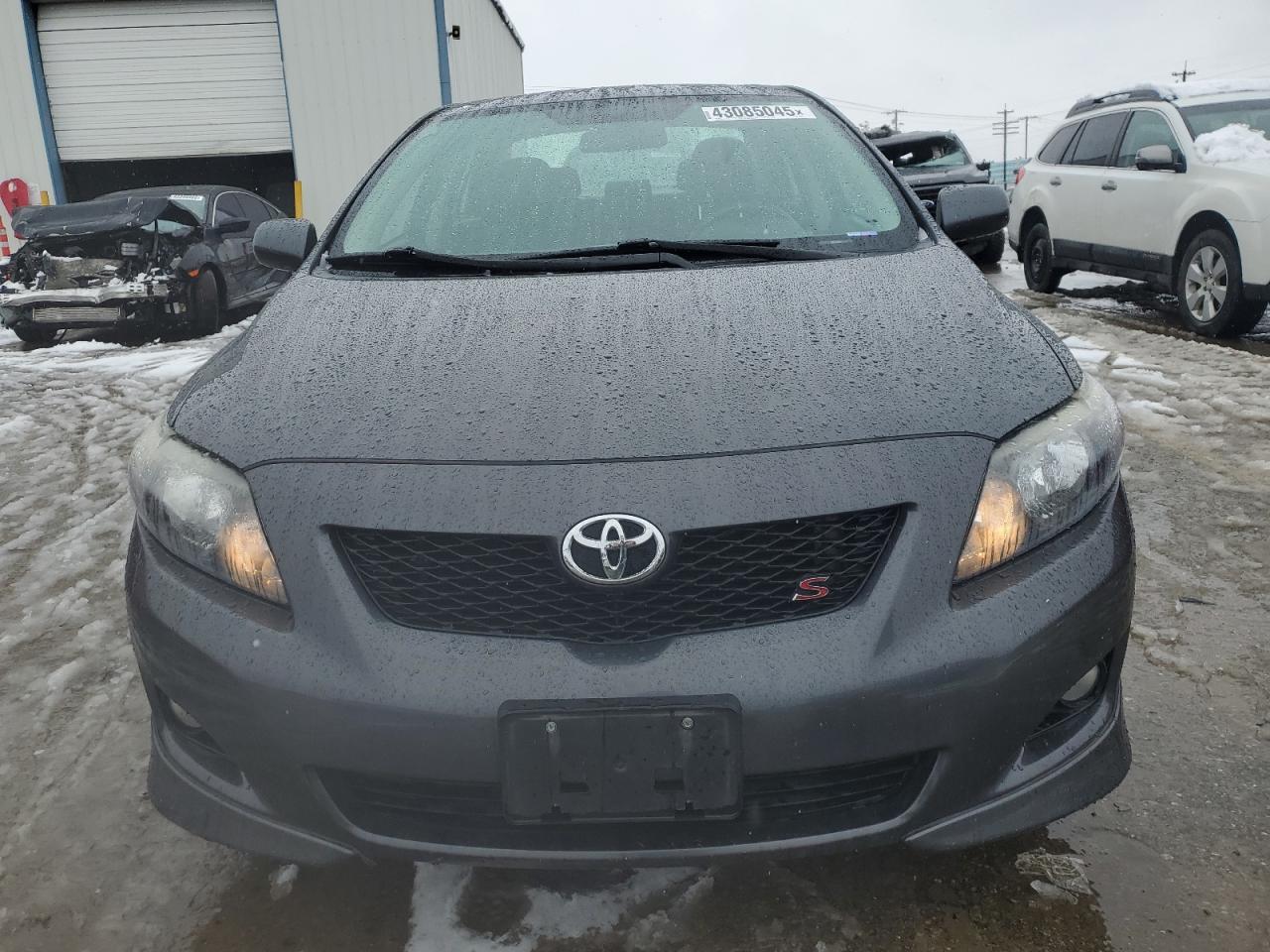 2010 Toyota Corolla - Image 5