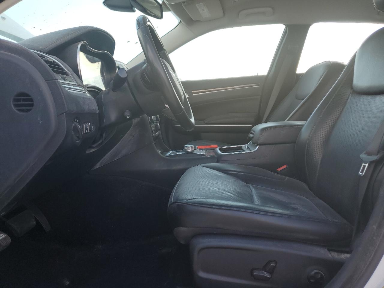 2019 Chrysler 300 - Image 7