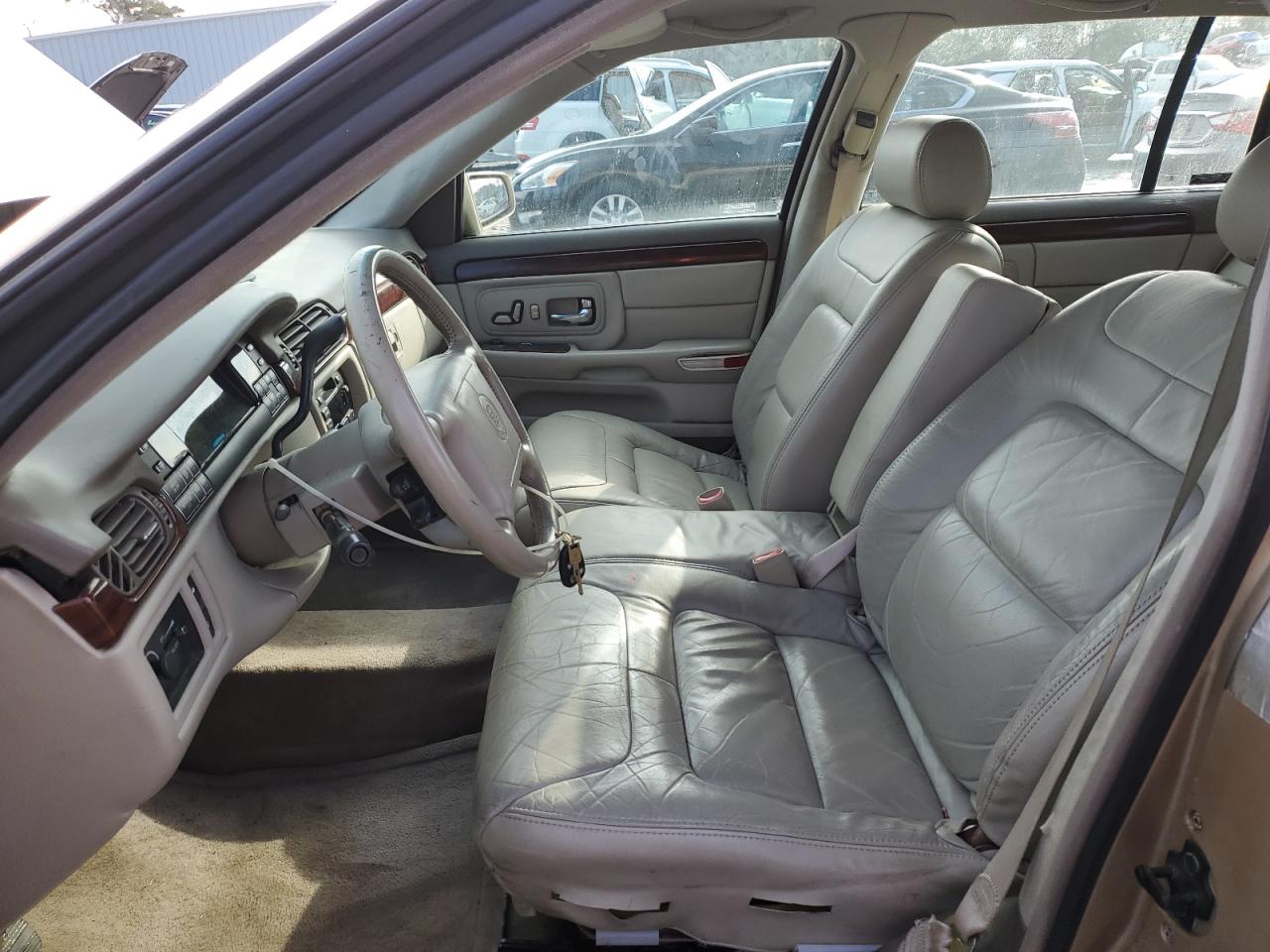 1998 Cadillac De Ville - Image 7