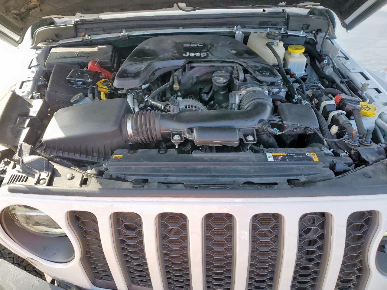 2021 Jeep Gladiator - Image 11