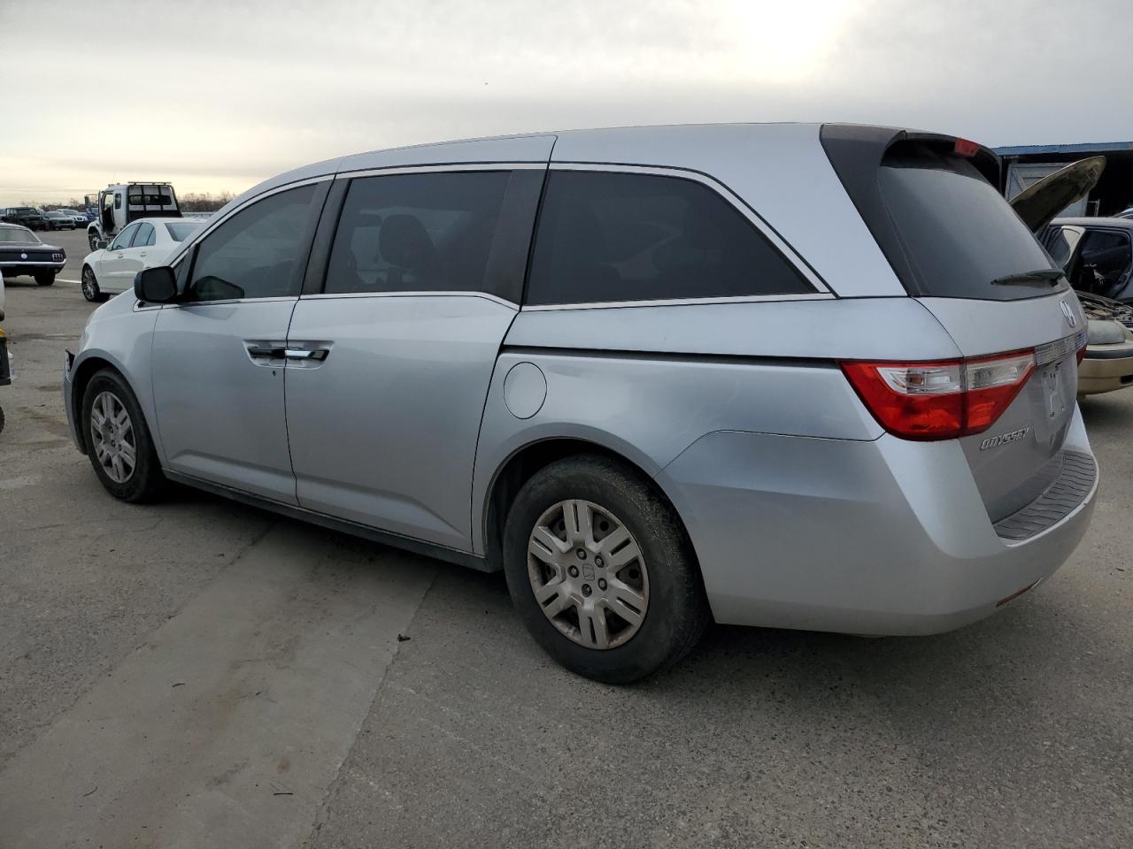 2013 Honda Odyssey - Image 2