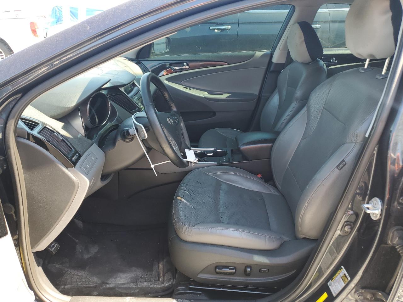 2014 Hyundai Sonata - Image 7
