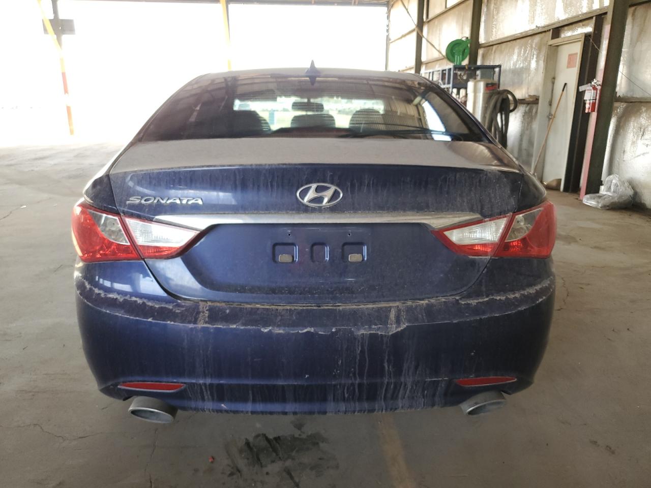 2011 Hyundai Sonata - Image 6