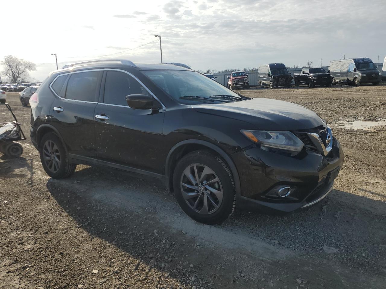 2016 Nissan Rogue - Image 4