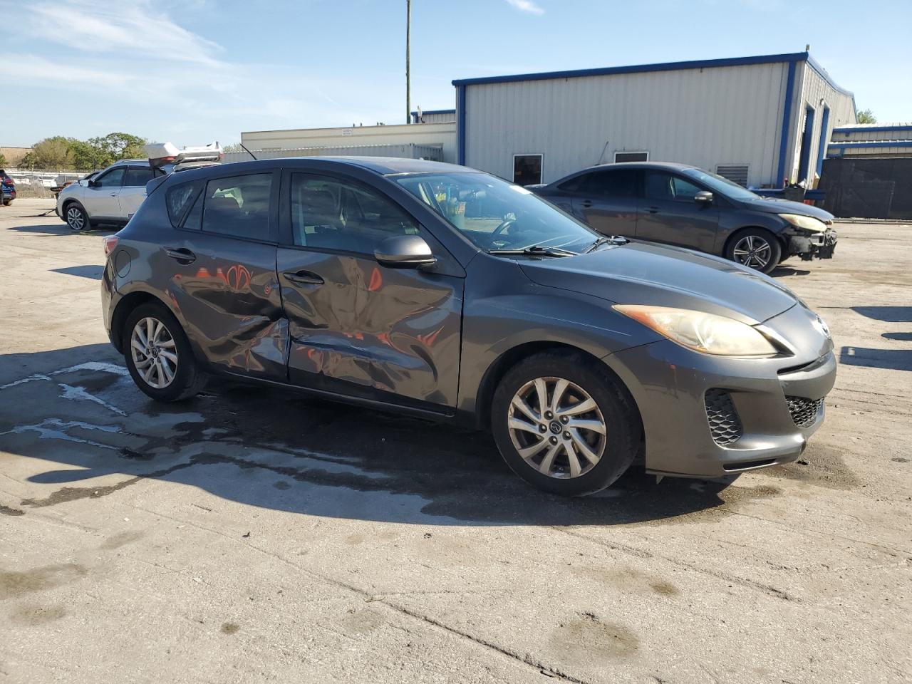 2013 Mazda 3 - Image 4