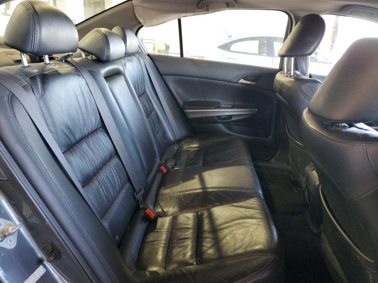 2008 Honda Accord - Image 10