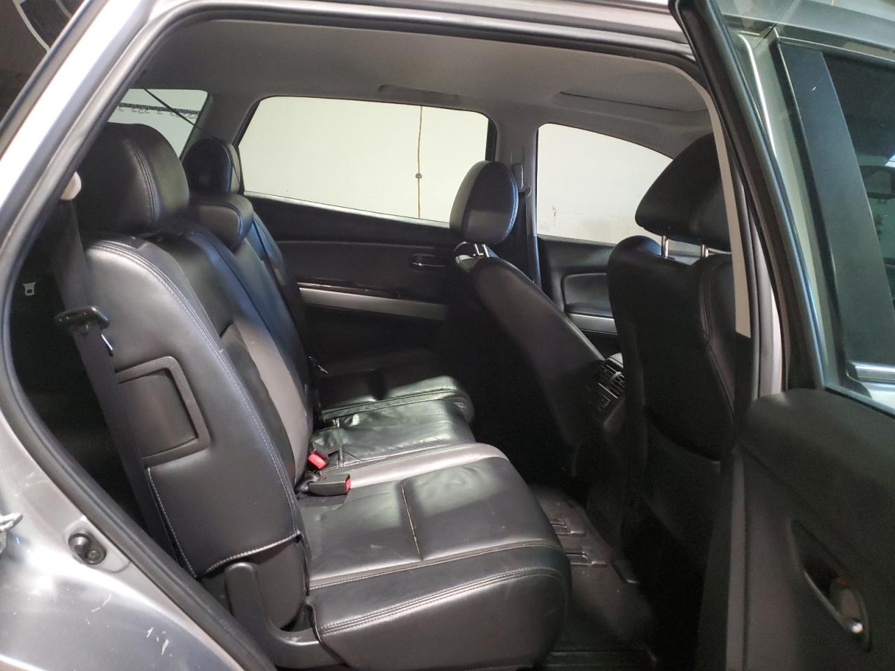 2010 Mazda CX-9 - Image 11
