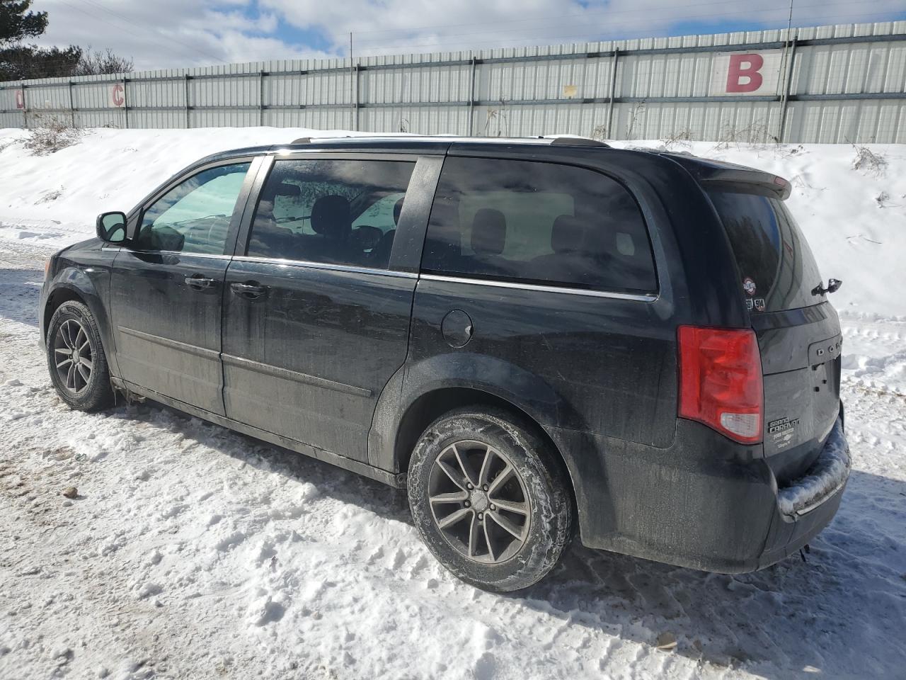 2017 Dodge Caravan - Image 2