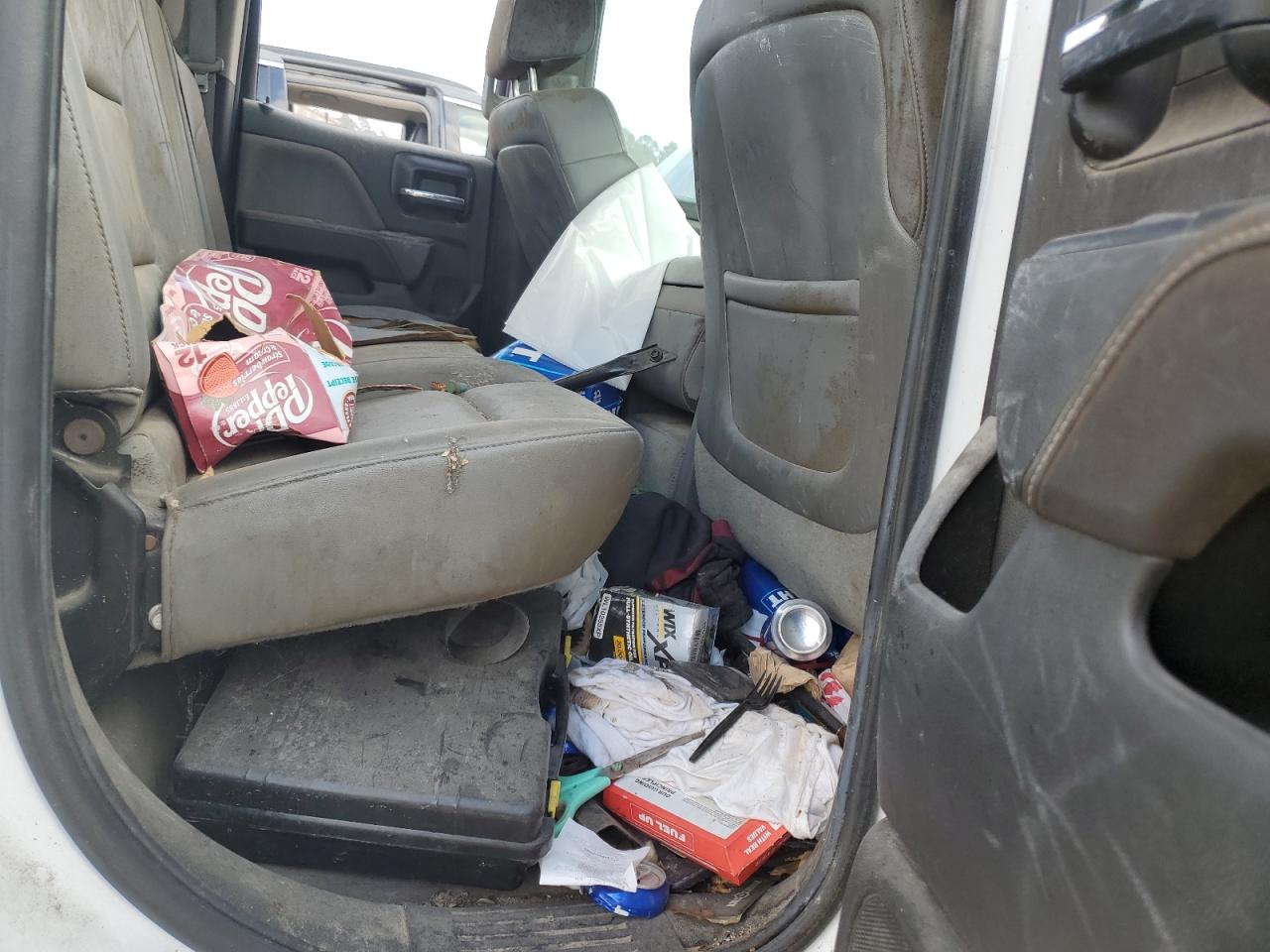 2014 Chevrolet Silverado - Image 11