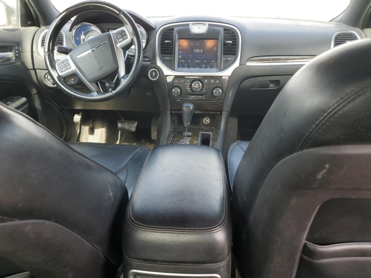 2013 Chrysler 300 - Image 8
