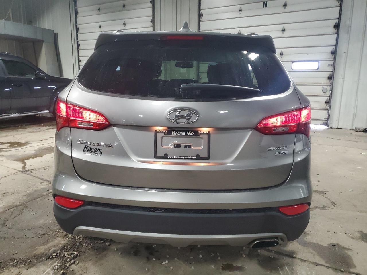 2015 Hyundai Santa Fe - Image 6