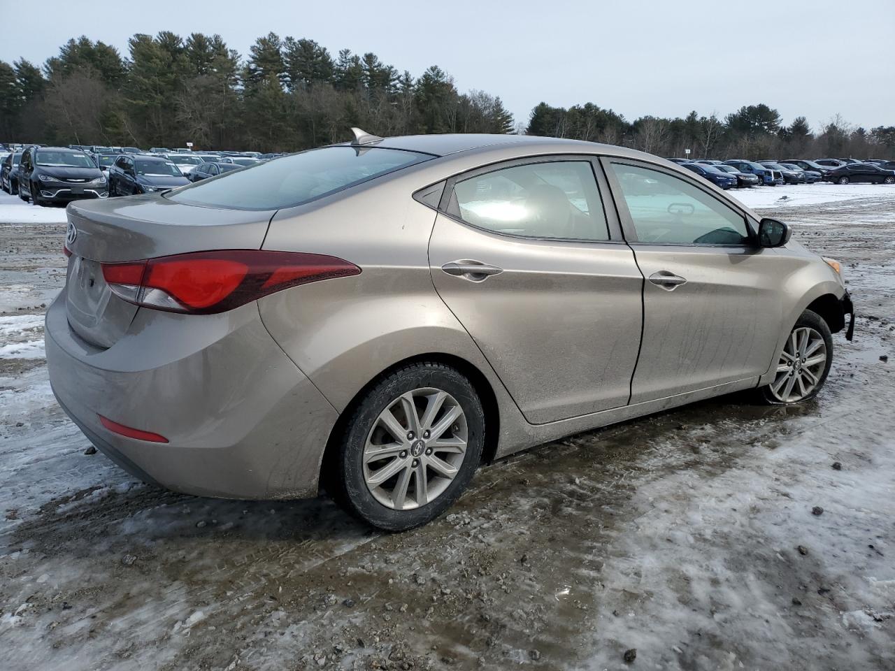 2014 Hyundai Elantra - Image 3