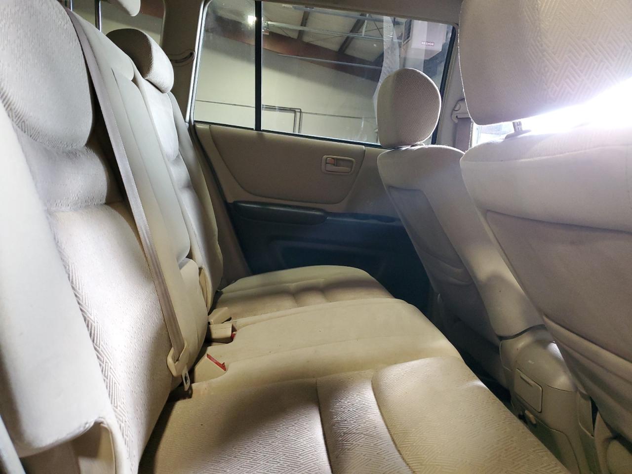 2002 Toyota Highlander - Image 11