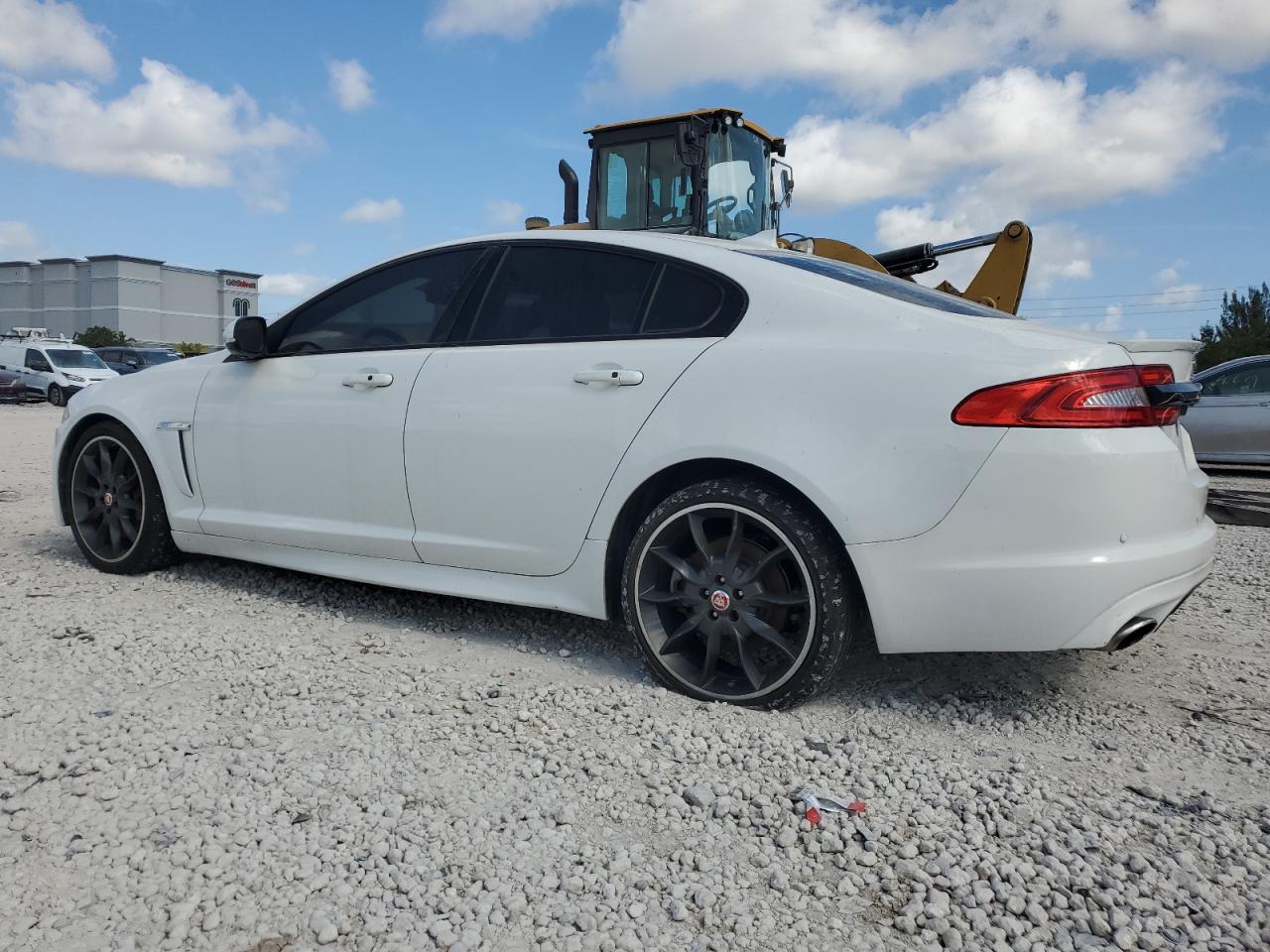 2015 Jaguar XF - Image 2