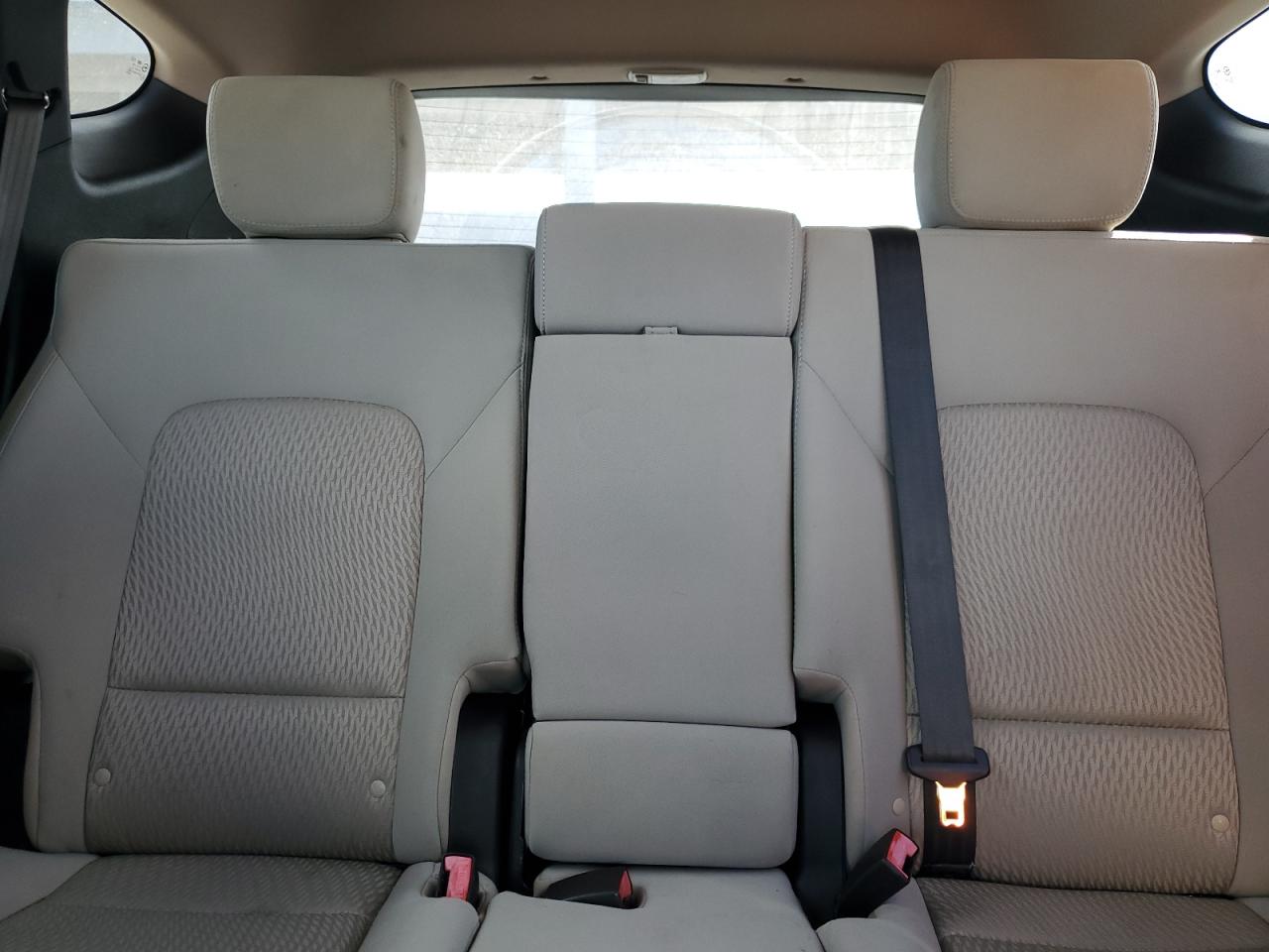 2013 Hyundai Santa Fe - Image 10