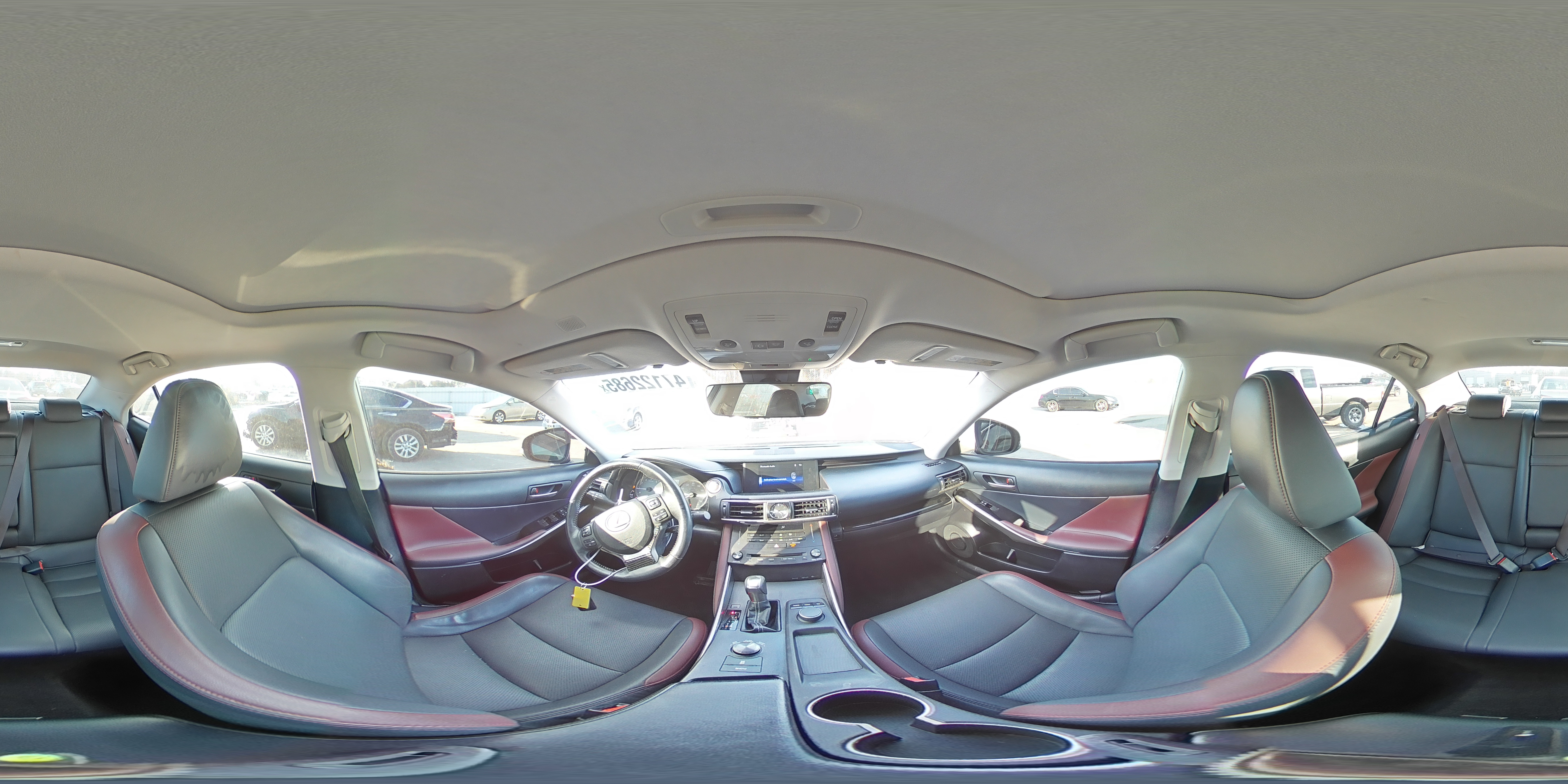 2019 Lexus IS - Image 12