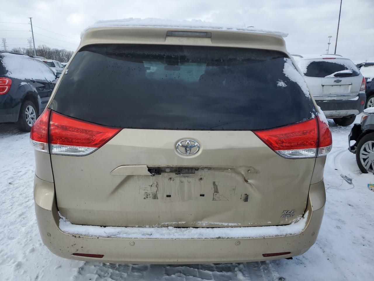 2011 Toyota Sienna Xle VIN: 5TDDK3DC7BS017296 Lot: 45395135