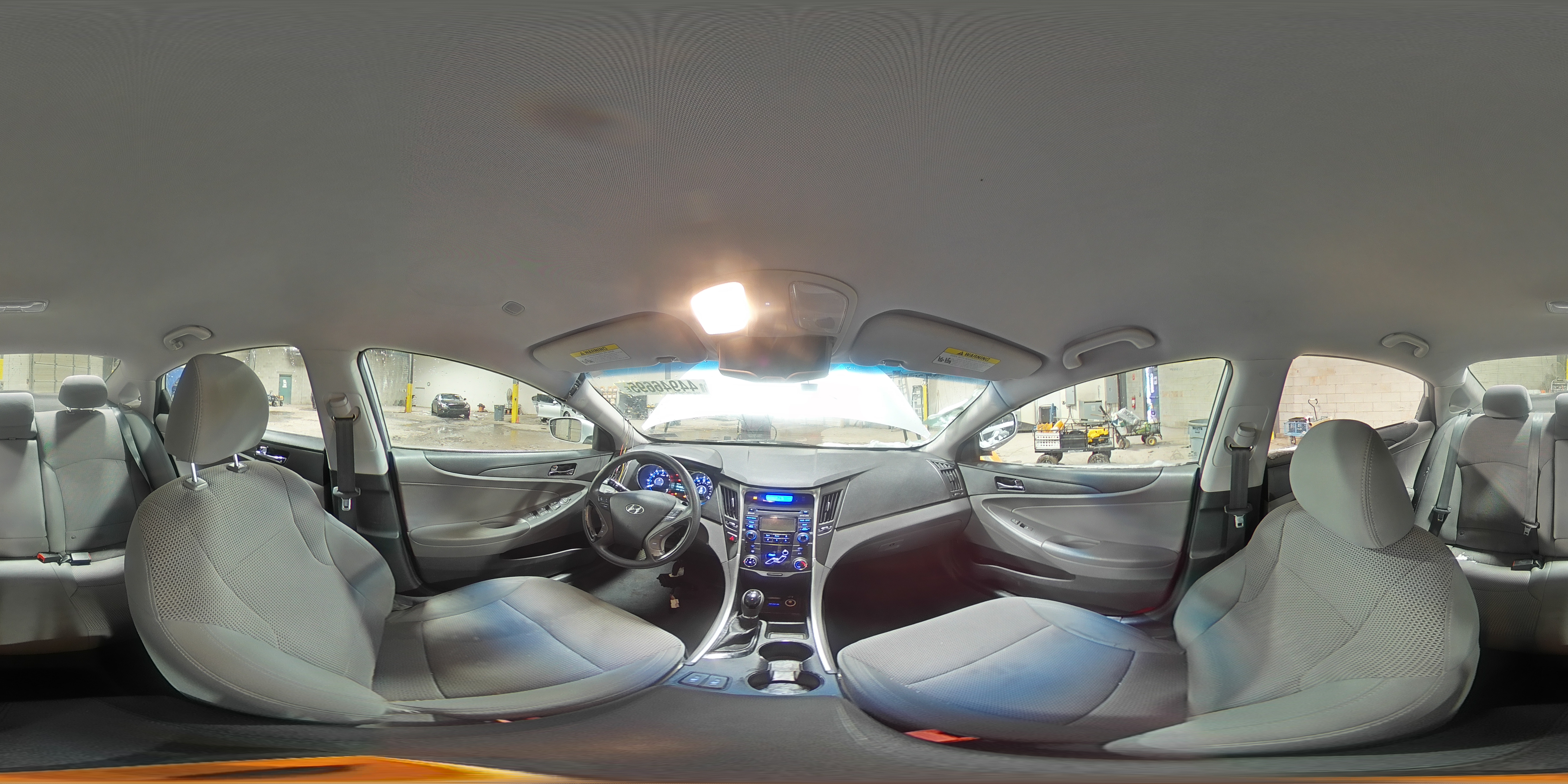 2013 Hyundai Sonata - Image 15