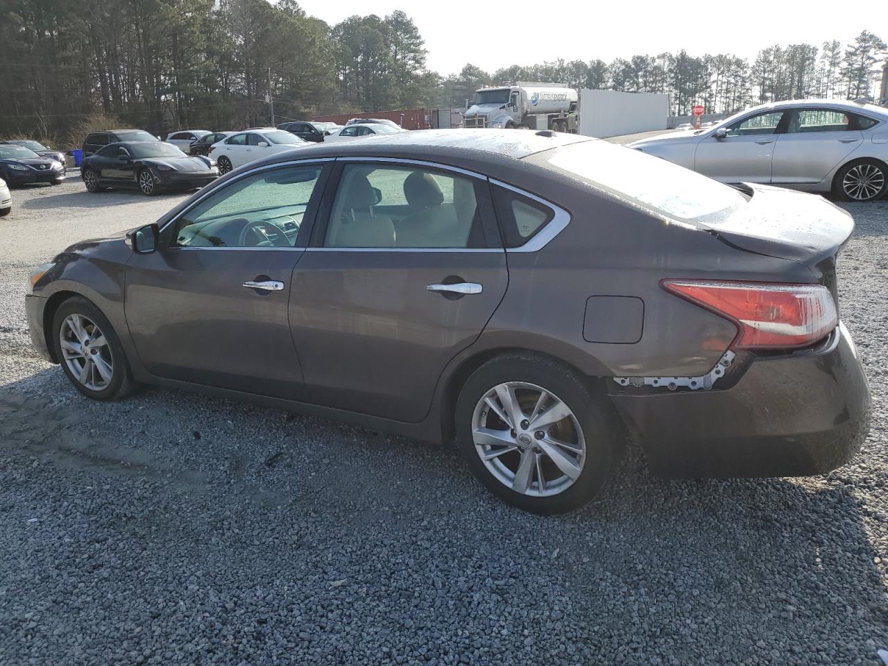 2013 Nissan Altima - Image 2