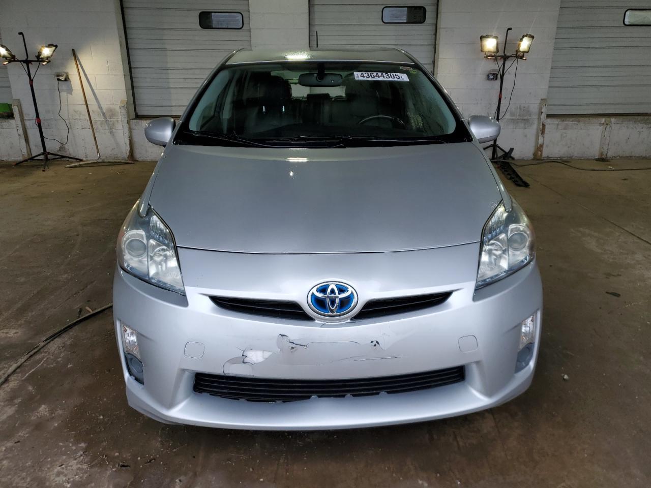 2010 Toyota Prius - Image 5