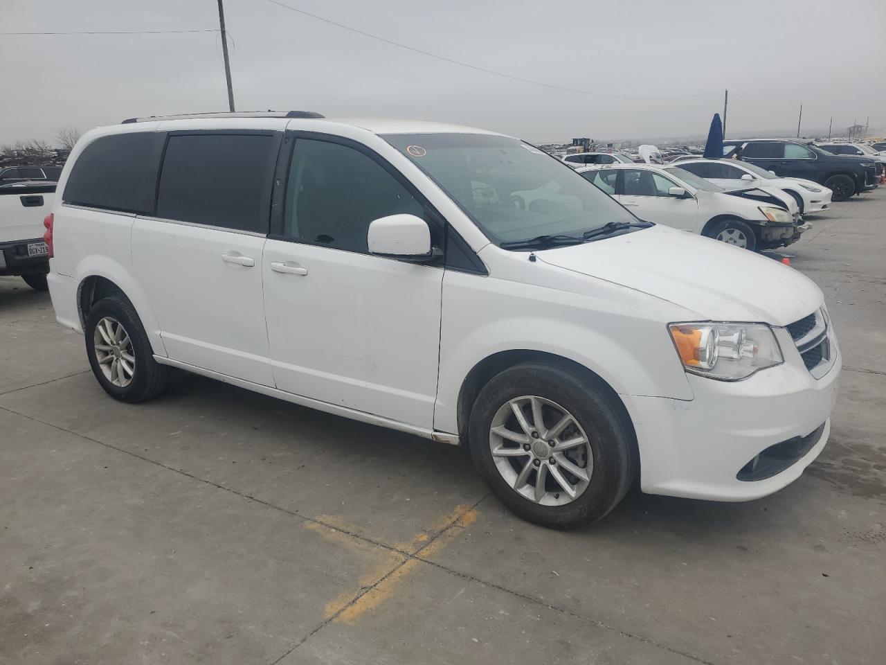 2018 Dodge Caravan - Image 4