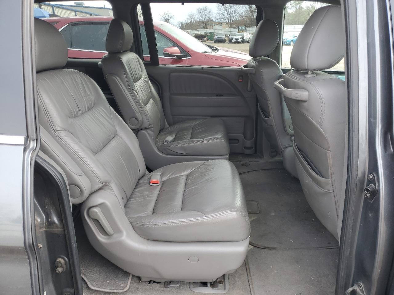 2010 Honda Odyssey - Image 11