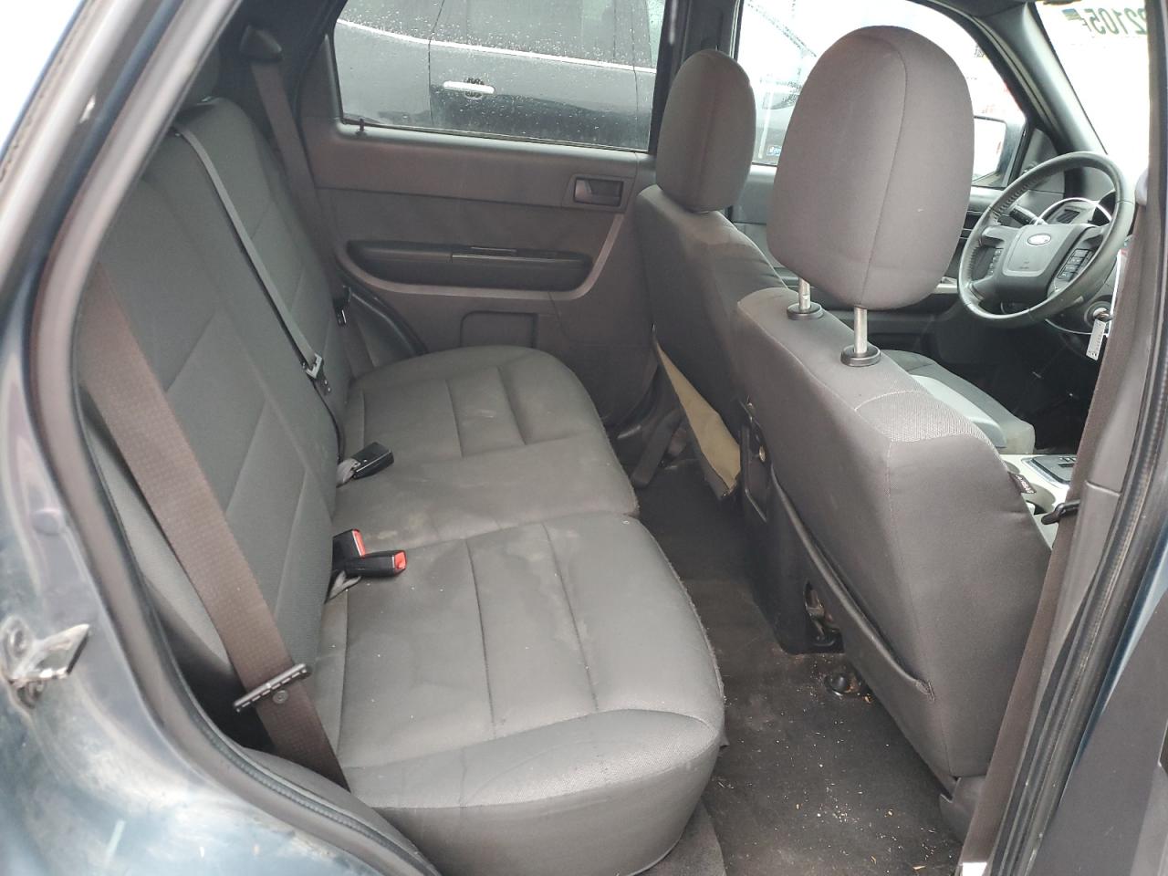 2010 Ford Escape - Image 10