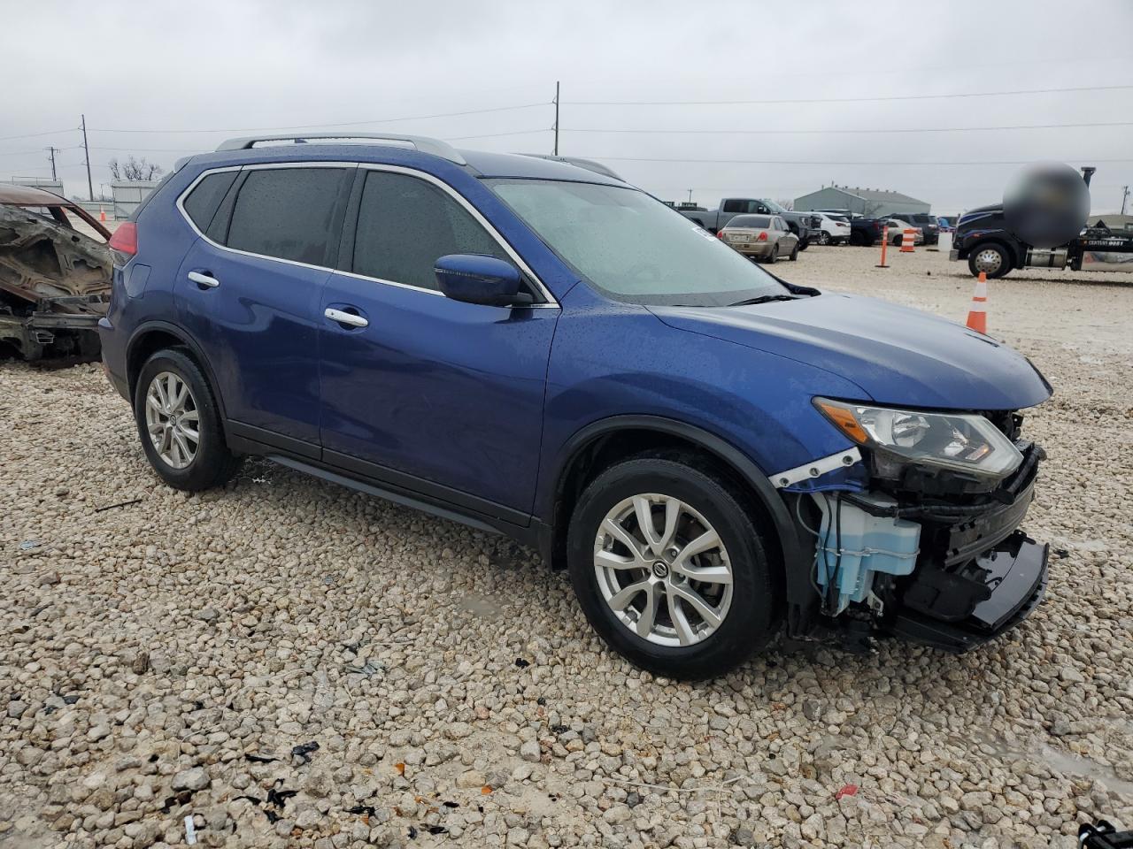 2017 Nissan Rogue - Image 4