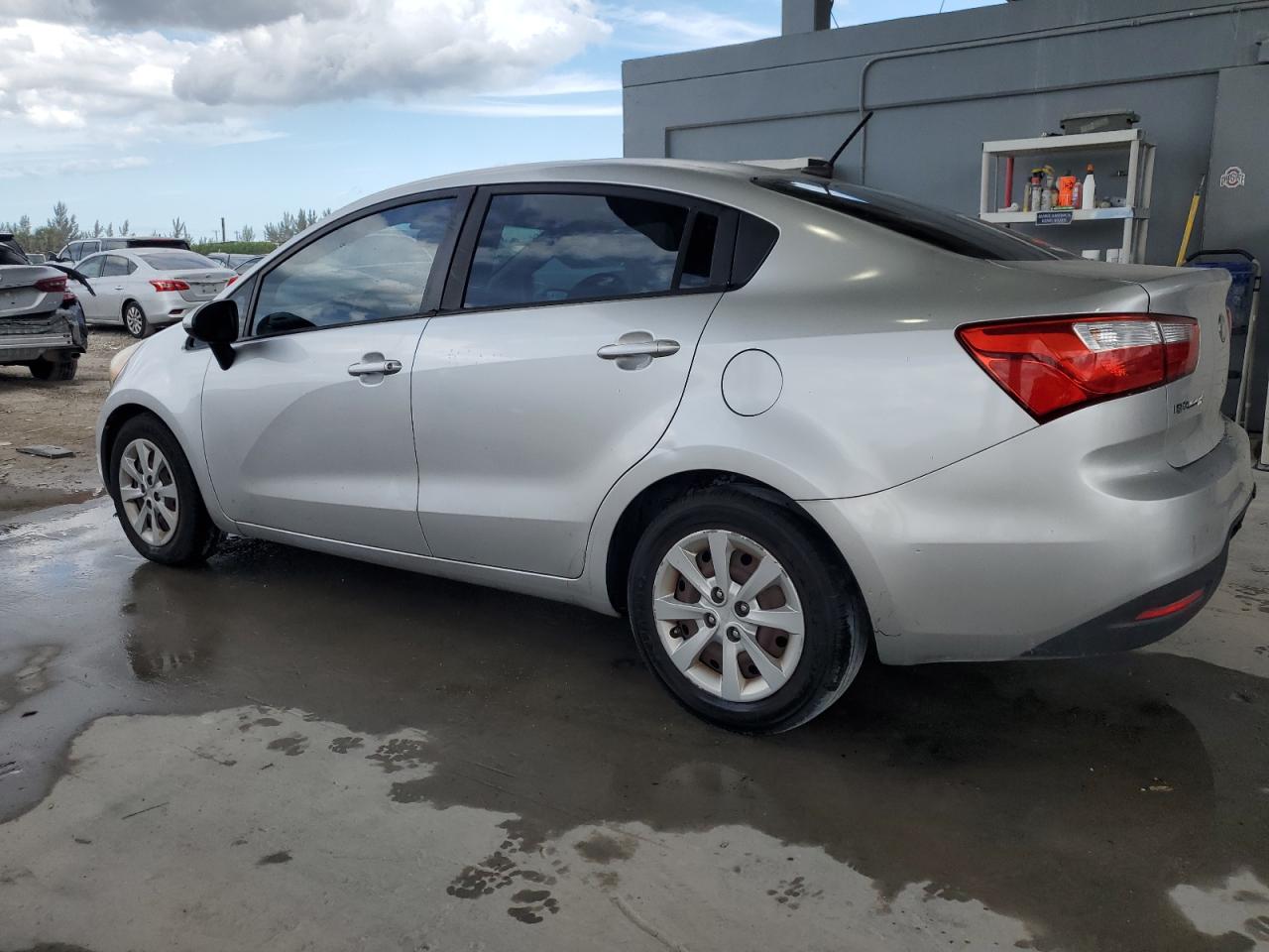 2013 Kia Rio - Image 2