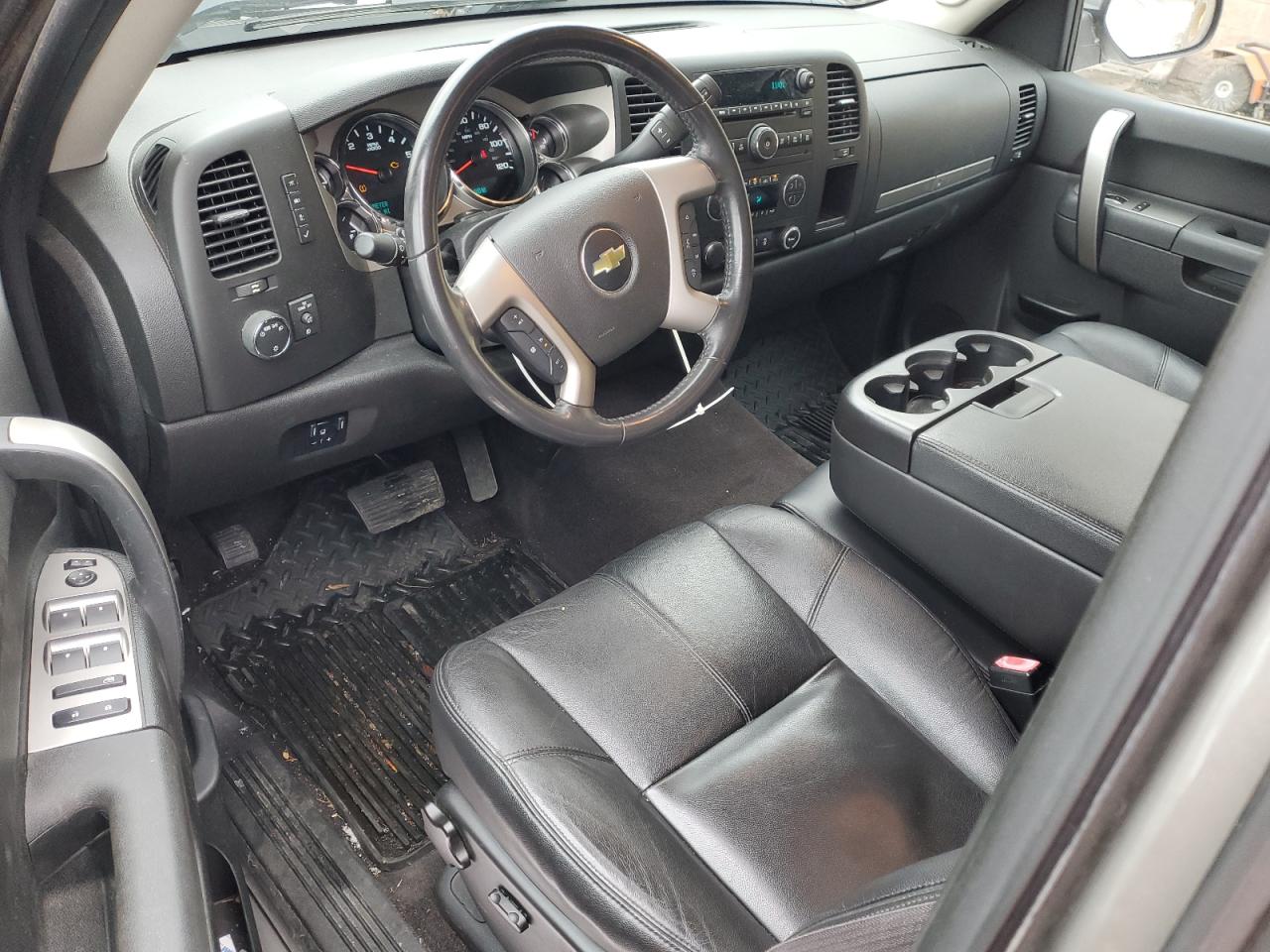 2012 Chevrolet Silverado - Image 8