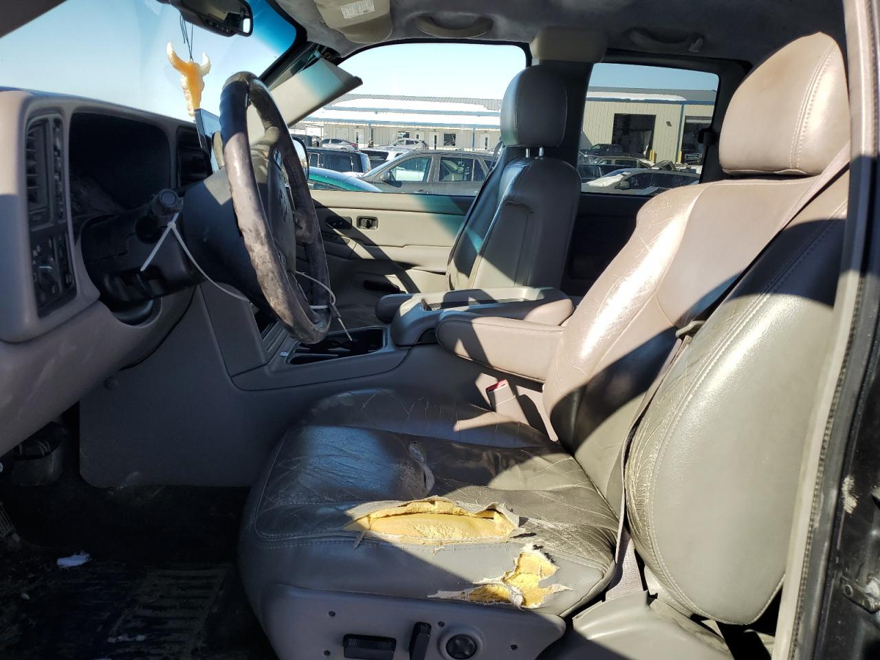 2004 Chevrolet Silverado - Image 7
