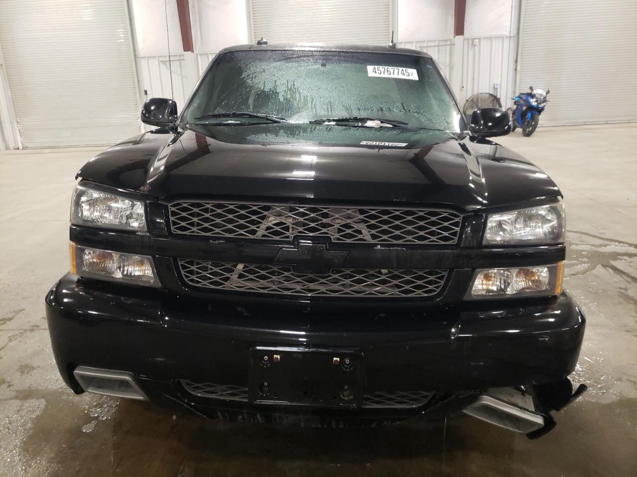 2003 Chevrolet Silverado - Image 5