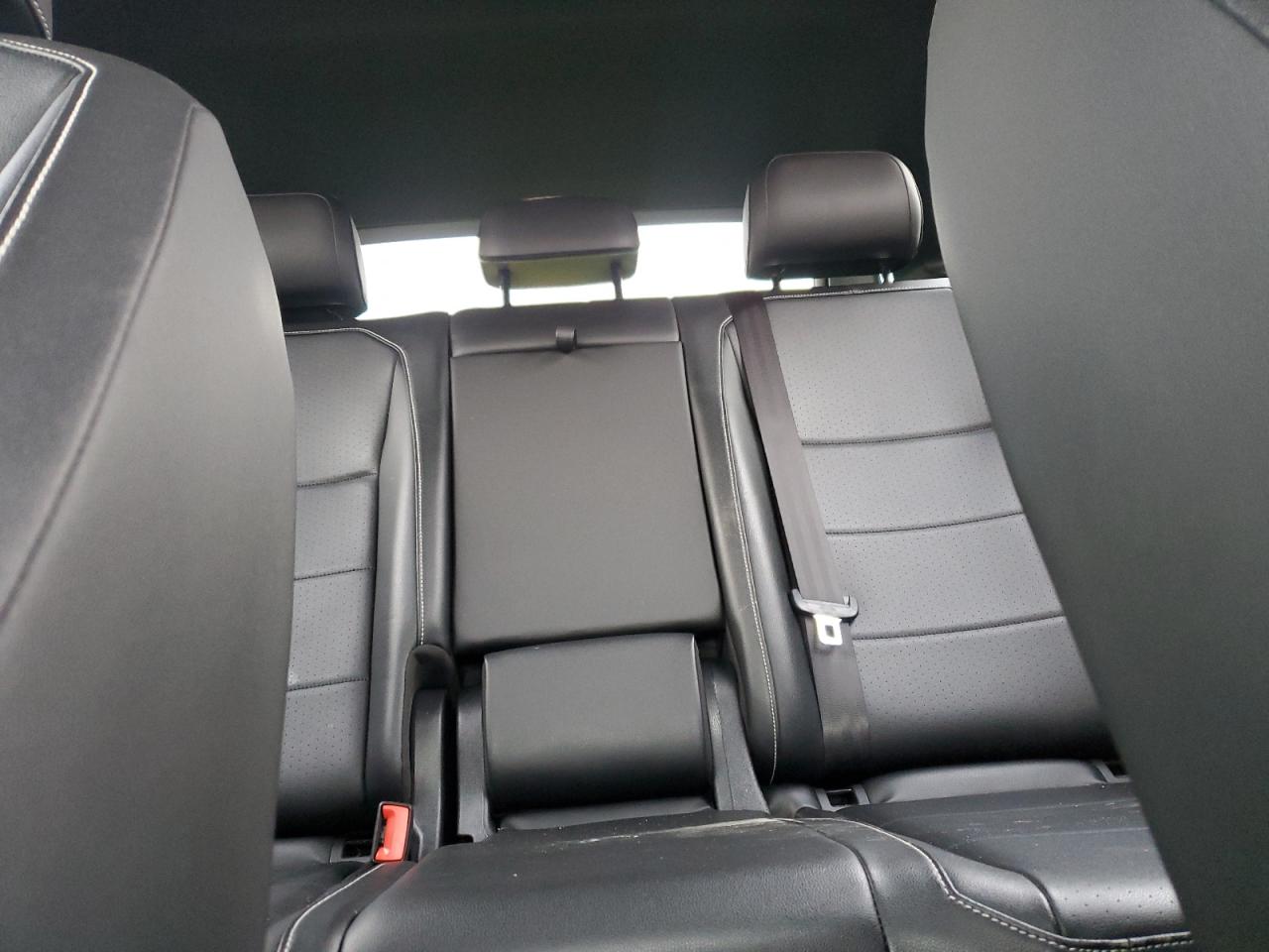 2021 Volkswagen Tiguan - Image 10