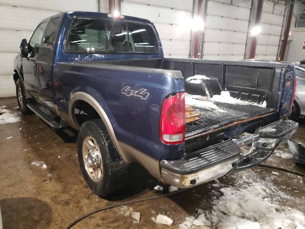 2005 Ford F350 - Image 2