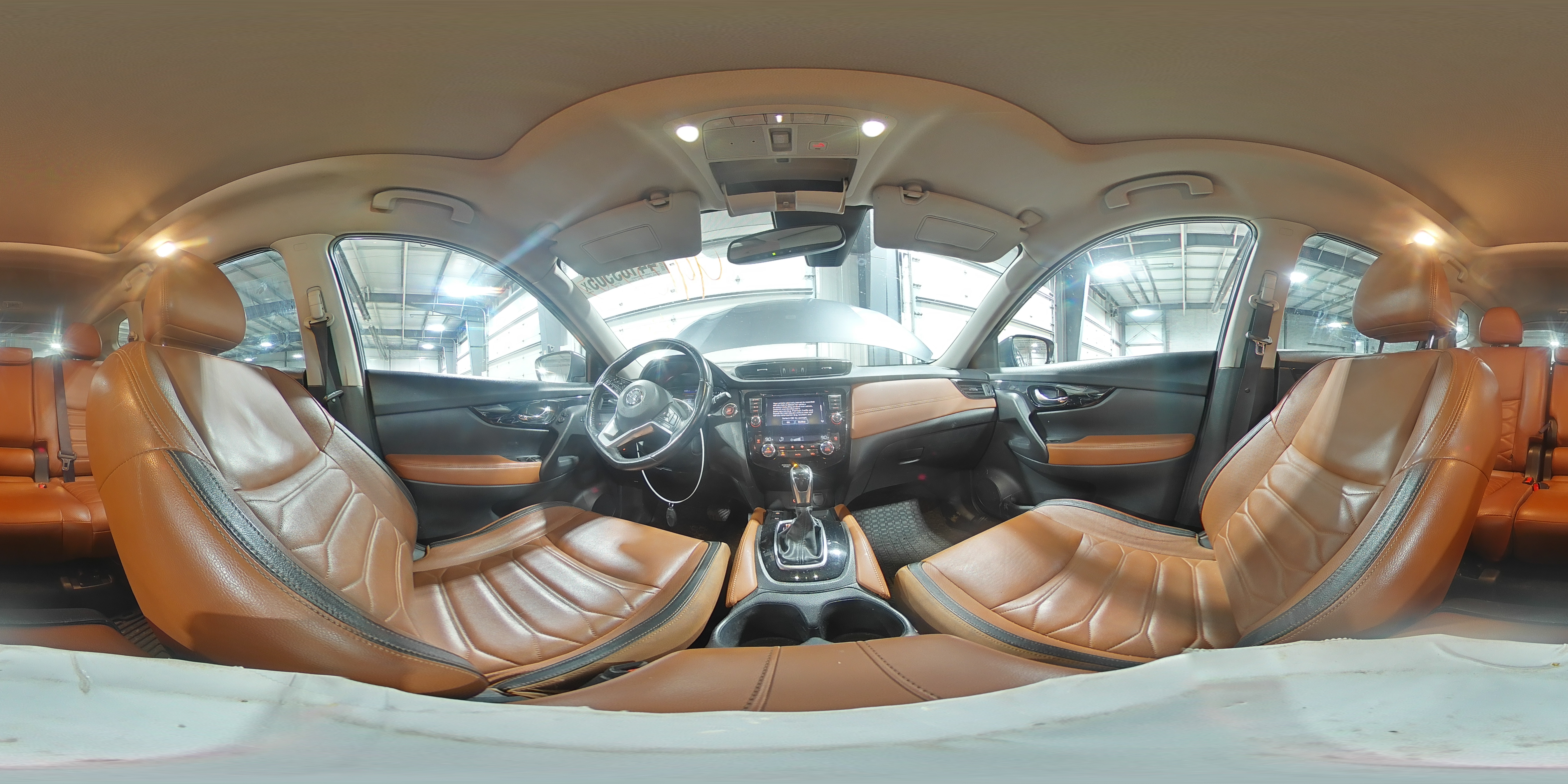 2018 Nissan Rogue - Image 16