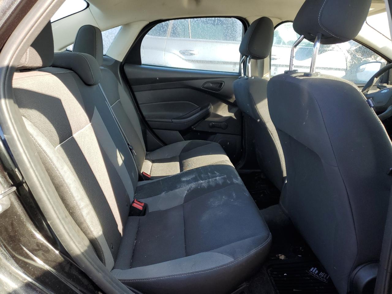 2012 Ford Focus - Image 10