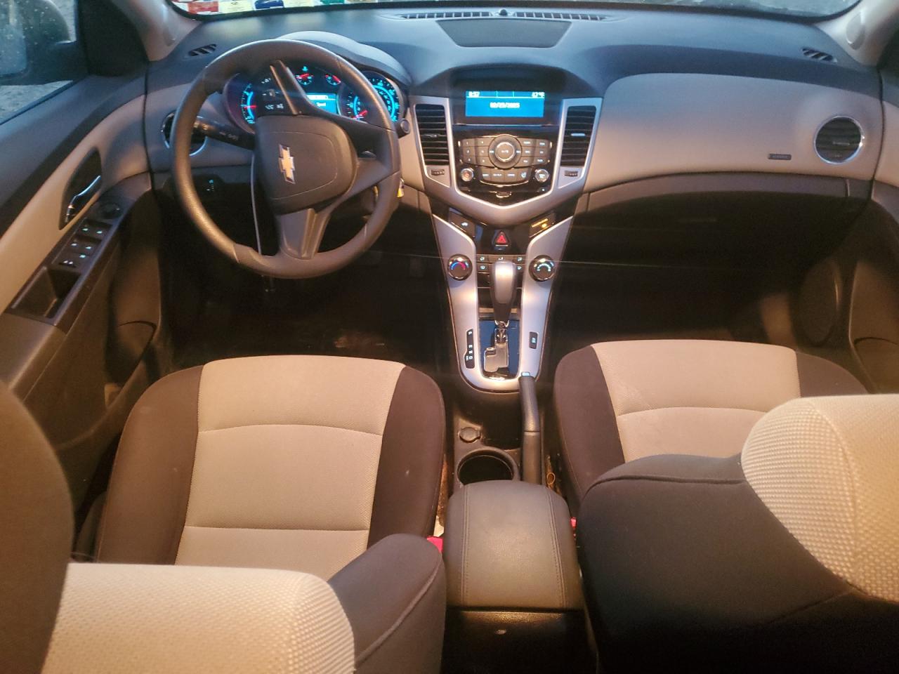 2015 Chevrolet Cruze - Image 8