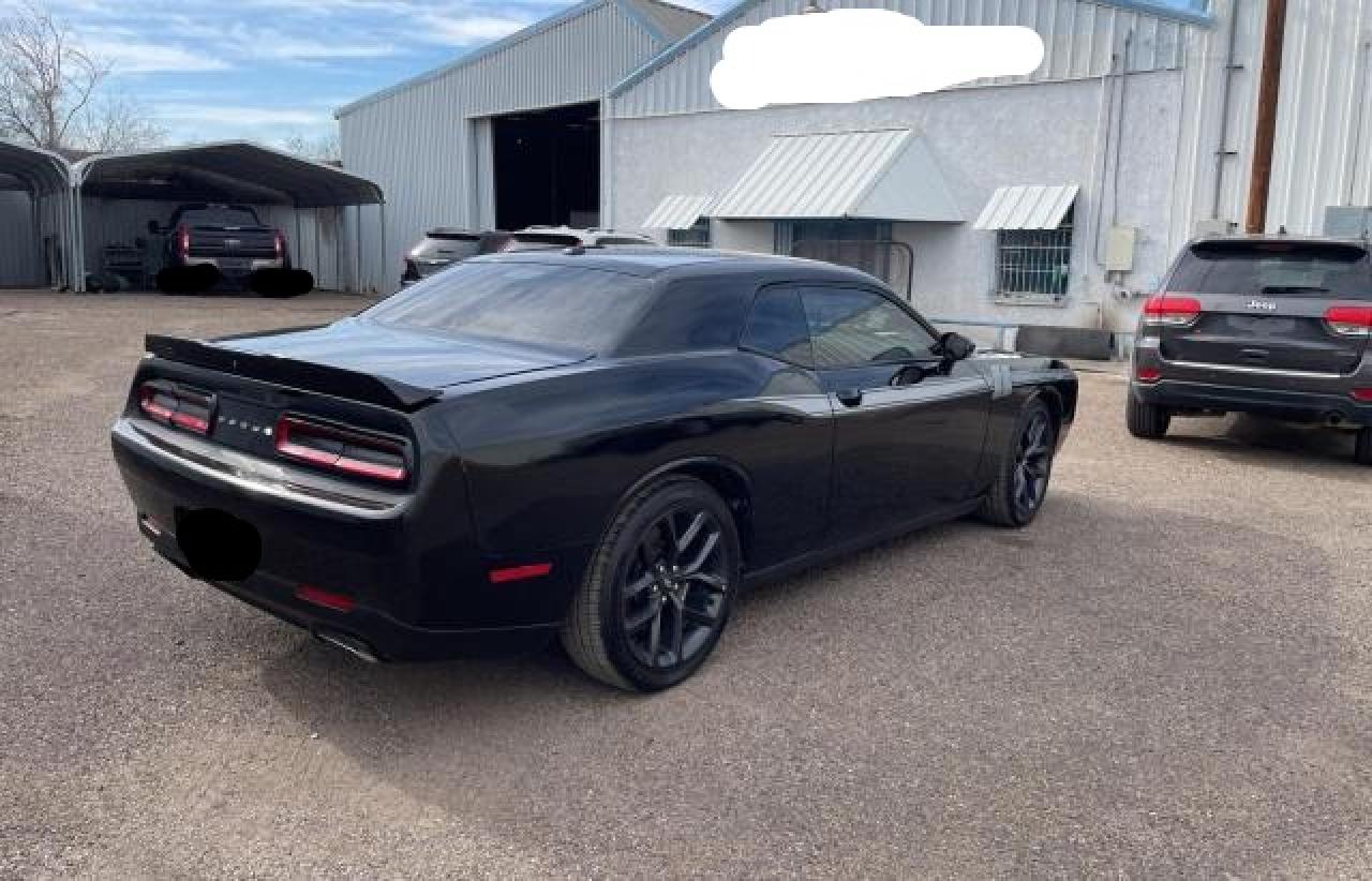 2018 Dodge Challenger - Image 4