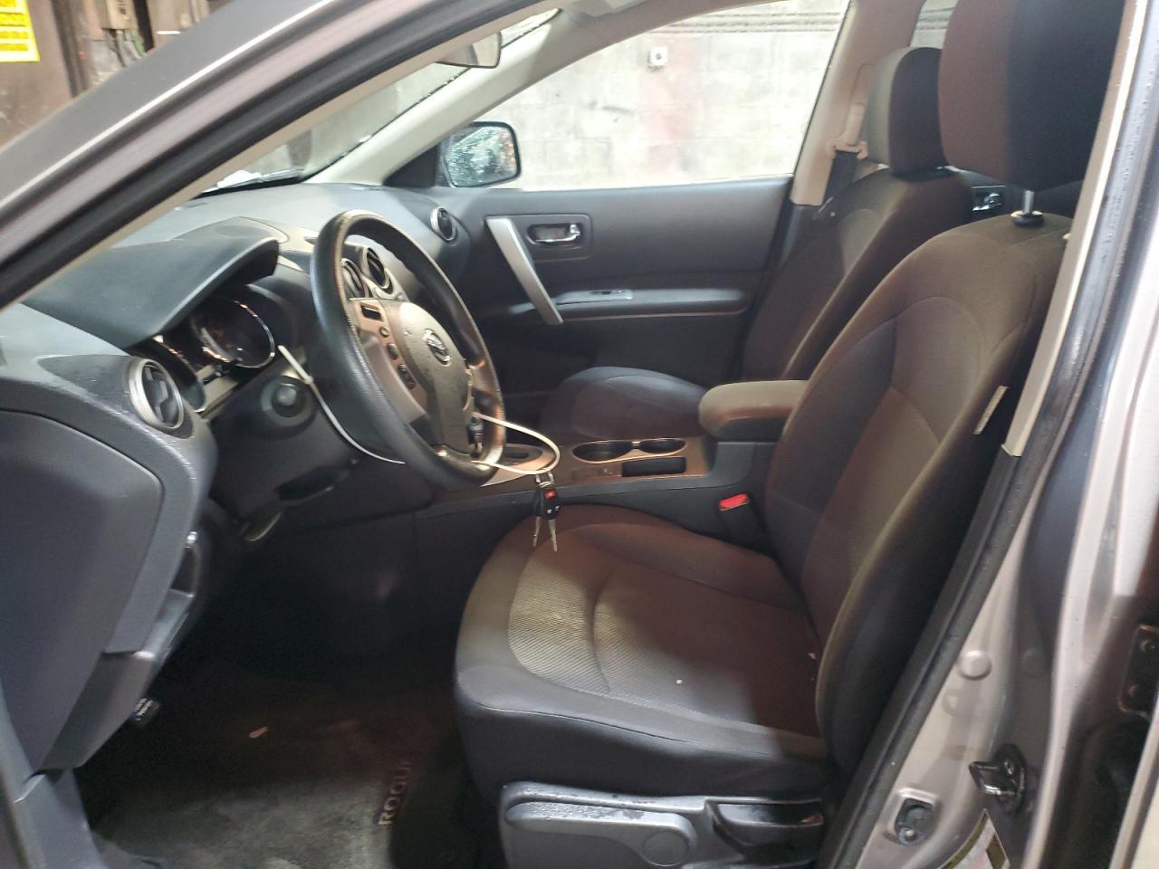 2012 Nissan Rogue - Image 7