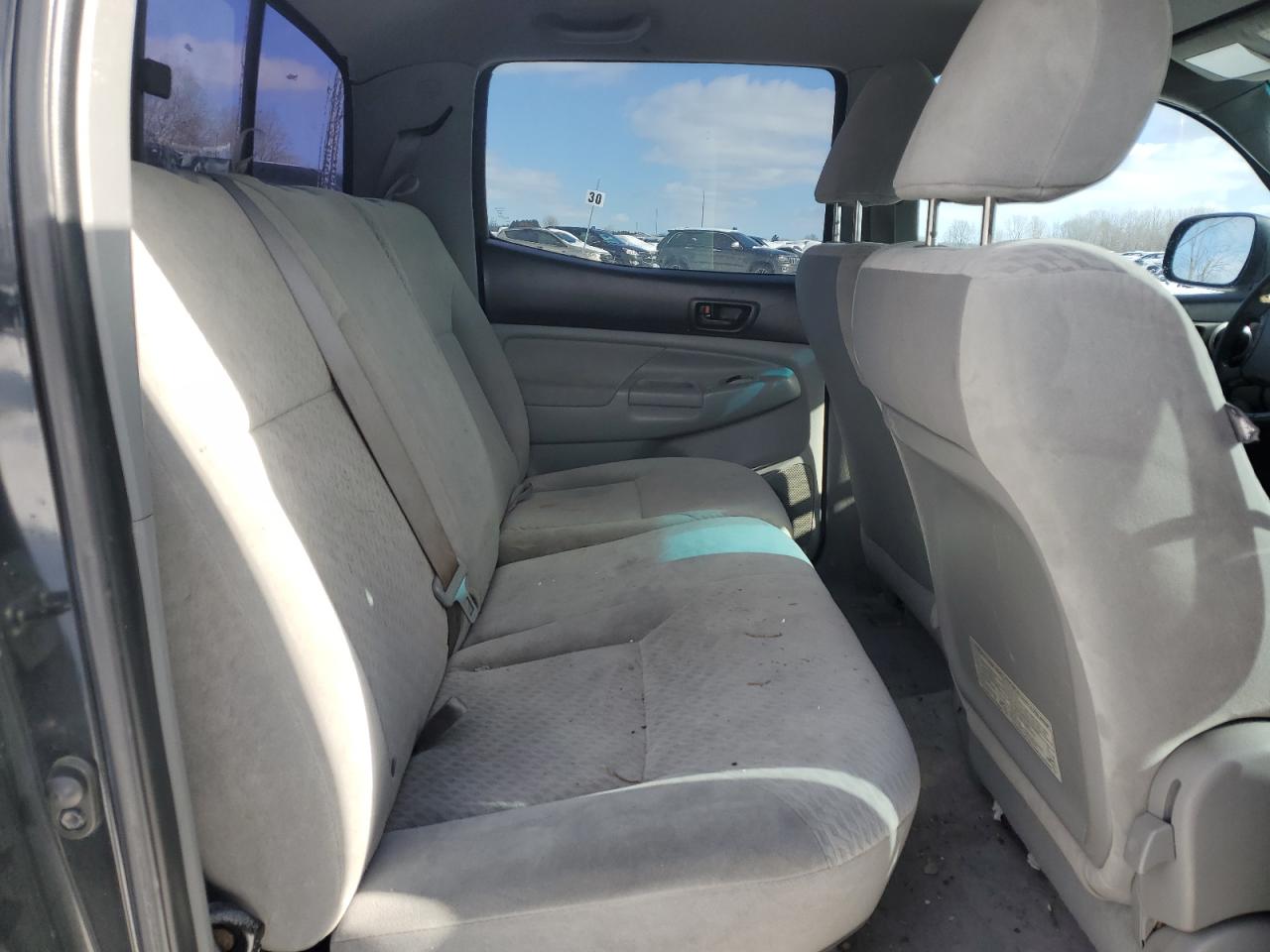 2010 Toyota Tacoma - Image 10