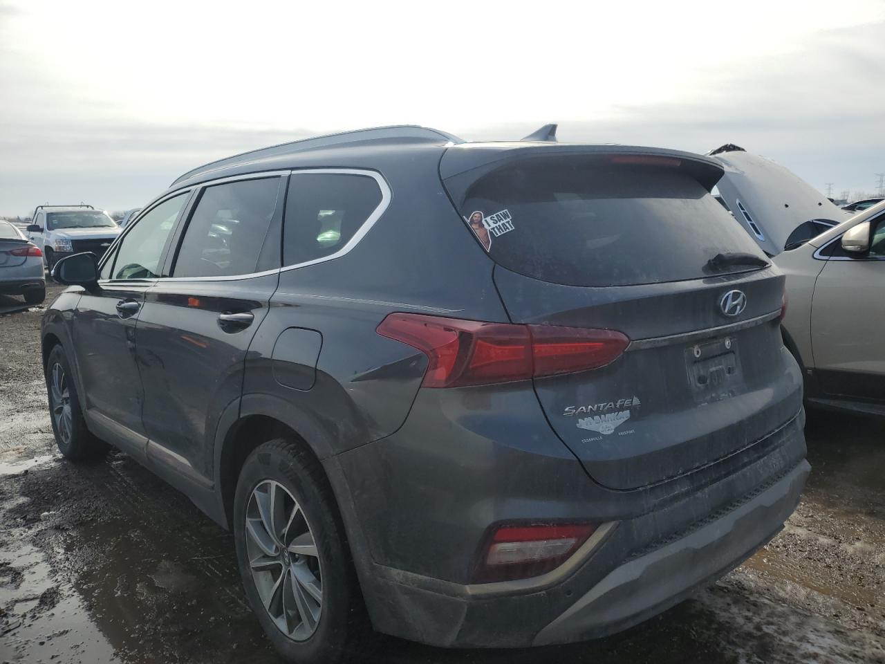 2020 Hyundai Santa Fe - Image 2