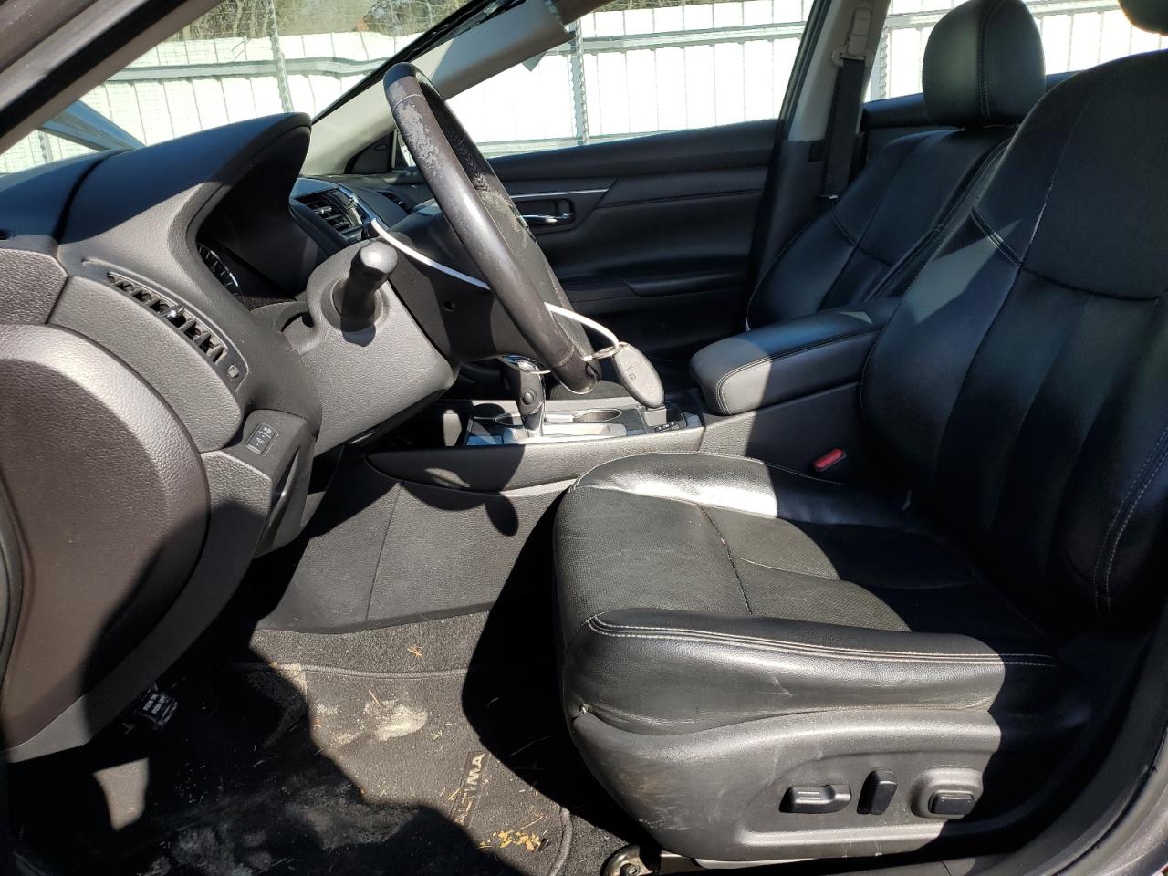 2016 Nissan Altima - Image 7