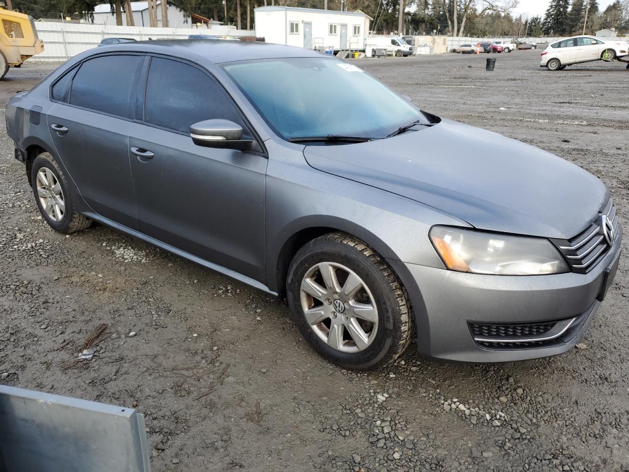 2015 Volkswagen Passat - Image 4