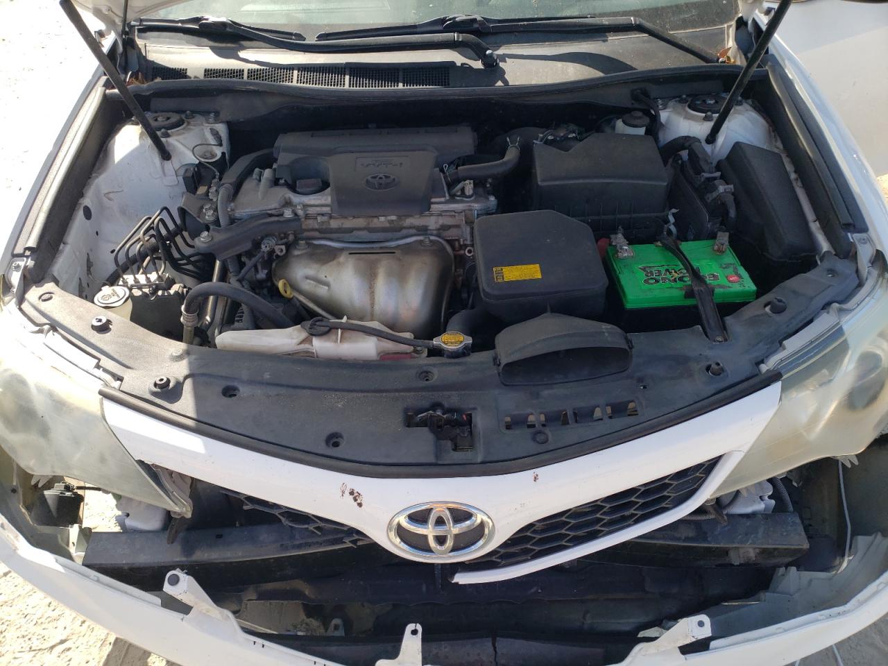 2012 Toyota Camry - Image 11