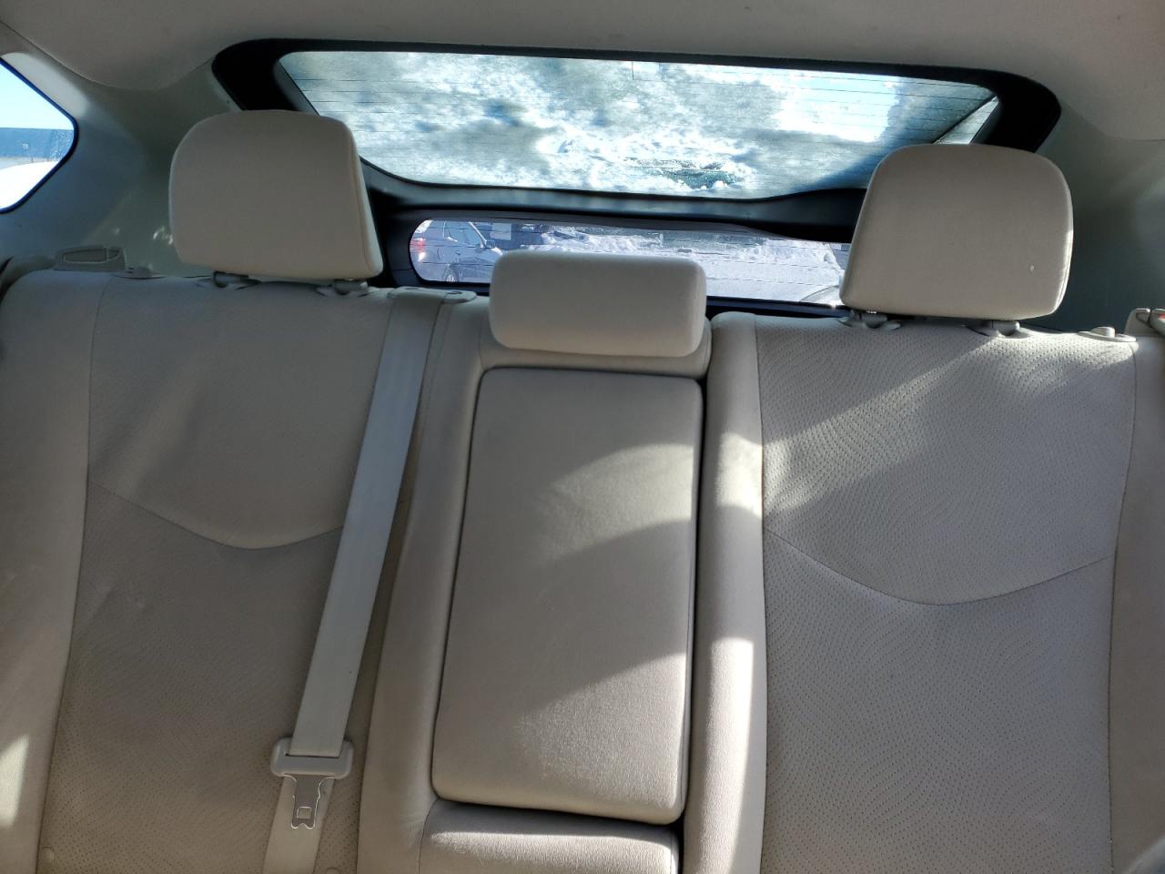 2010 Toyota Prius - Image 10