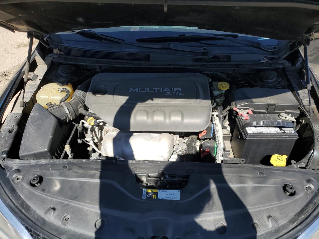 2015 Chrysler 200 - Image 11
