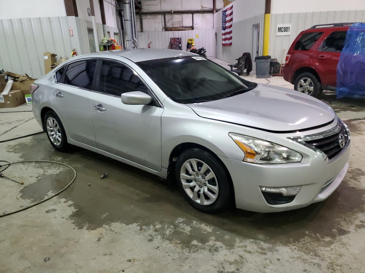 2015 Nissan Altima - Image 4