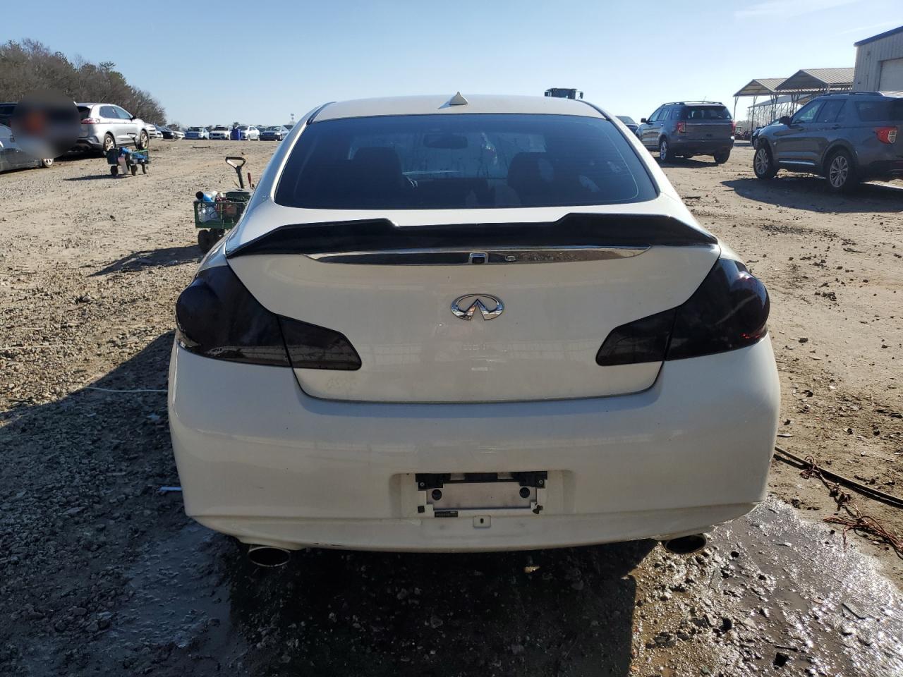 2015 Infiniti Q40 - Image 6