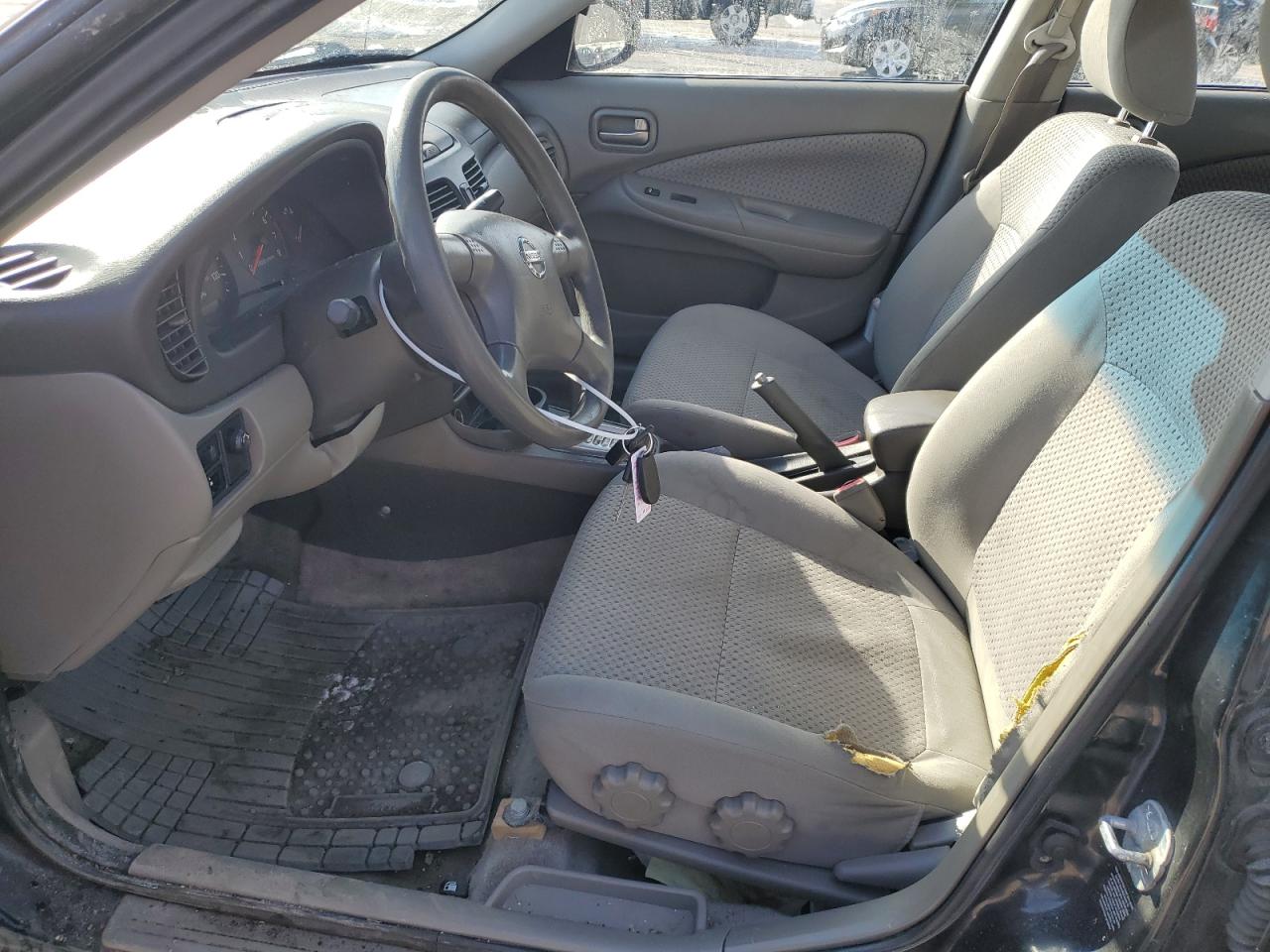 2004 Nissan Sentra - Image 7